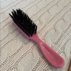 VTG pink Wilhold black bristle flair brush 5.75” long plastic travel purse sized